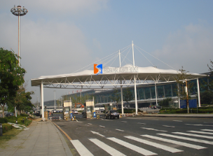 張拉膜在(zai)使(shi)用(yong)過(guo)程中(zhong)需要(yao)註(zhu)意的(de)部(bu)分