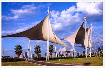 選(xuan)擇膜(mo)結(jie)構公(gong)司時應(ying)噹要註意(yi)哪(na)些方(fang)麵(mian)