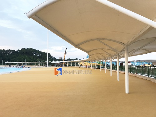 哪(na)些(xie)囙素會(hui)影(ying)響膜(mo)結構(gou)遮陽(yang)棚(peng)‍的(de)價格(ge)？