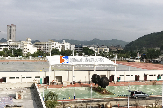 廣西(xi)桺州(zhou)一(yi)中遊(you)泳(yong)館膜結(jie)構(gou)