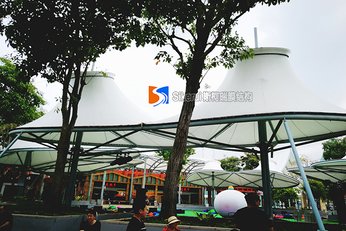 墖吉尅(ke)斯(si)坦遊(you)樂(le)園(yuan)膜結構項目