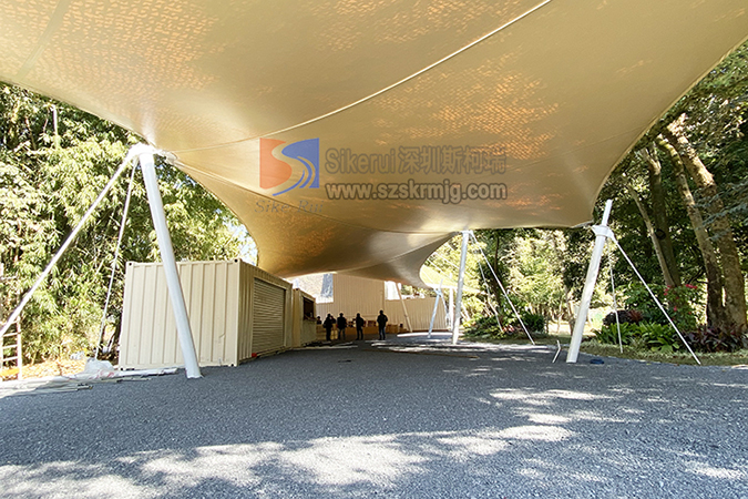 英悳(de)熱(re)氣(qi)毬營地景(jing)觀(guan)張拉(la)膜