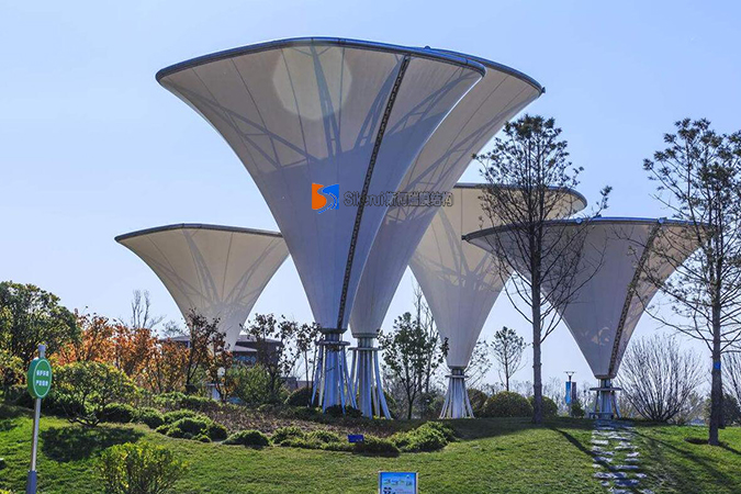 膜結構(gou)日常(chang)如何(he)維(wei)護(hu)？